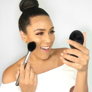 Meet your Posher, Athena